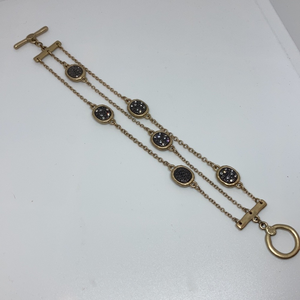 Toggle closure bracelet, three chain bracelet - Picture 3 of 4